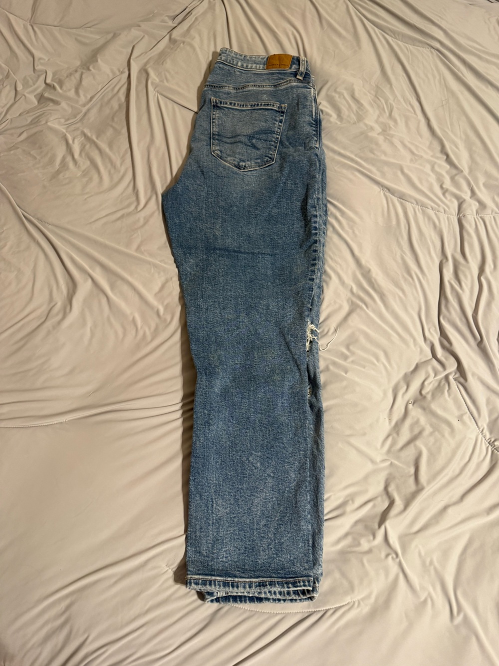 AE Light Wash Blue Denim Mom Jeans